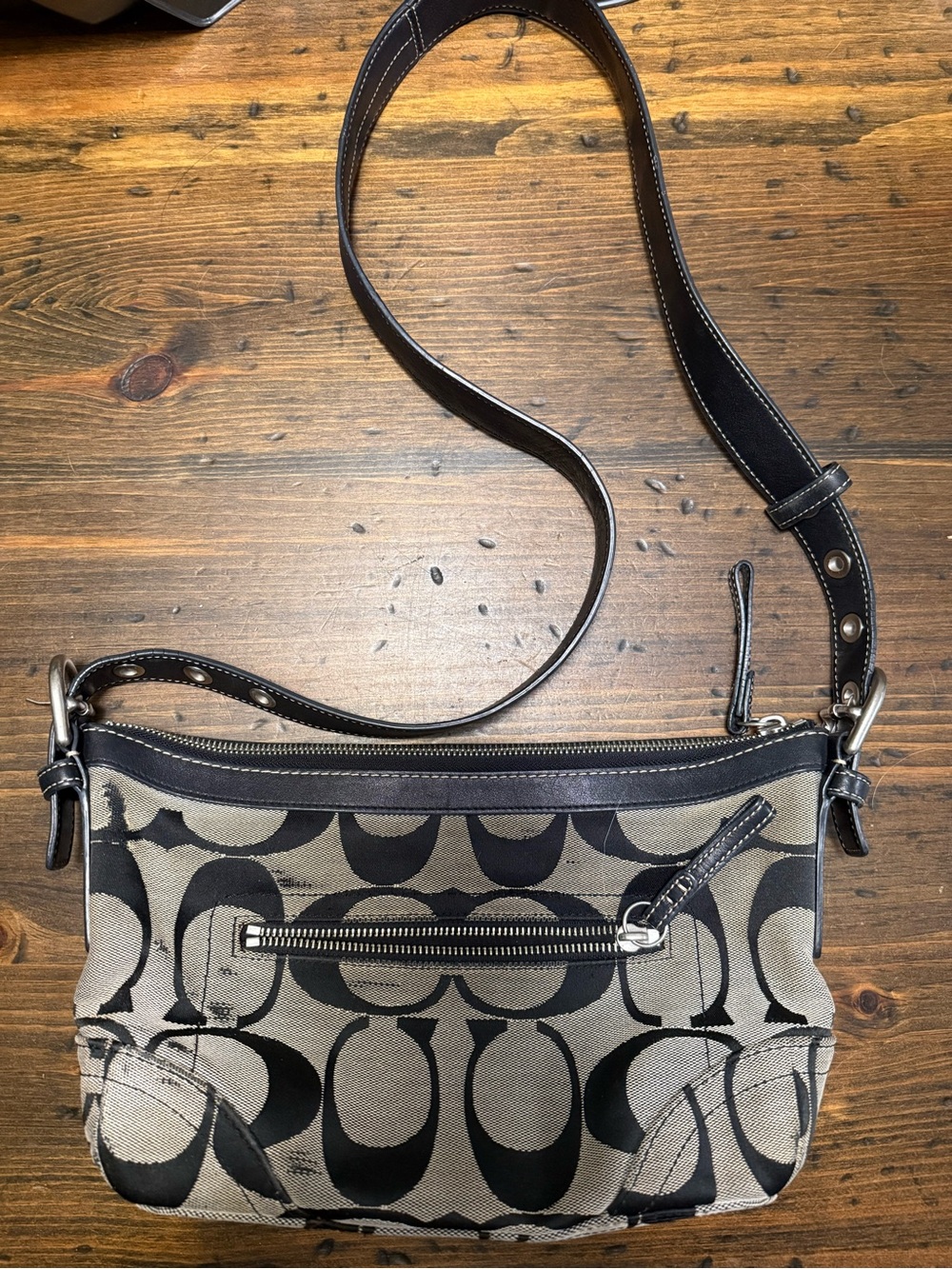 COACH HAMPTON CROSSBODY - Picture 2 of 3